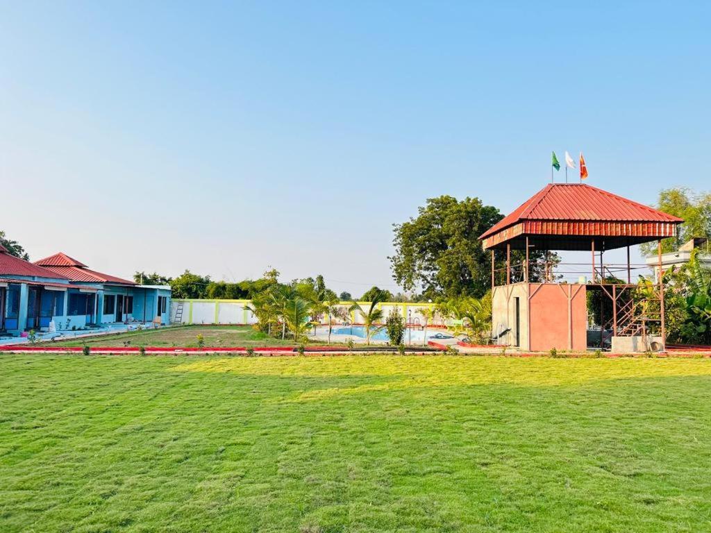 Vrundavan Home Stay And Village Resort Kevadia Экстерьер фото